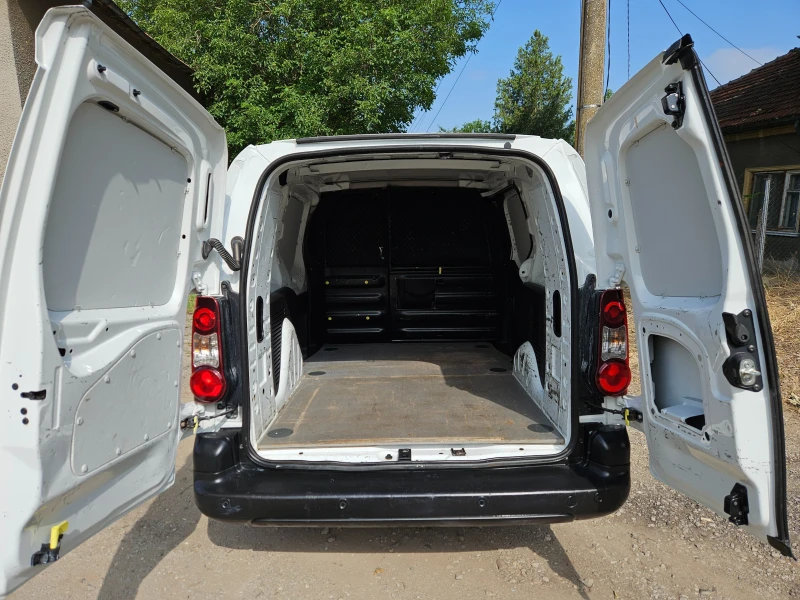 Peugeot Partner 1.6 HDI КЛИМАТИК, снимка 9 - Автомобили и джипове - 50560166