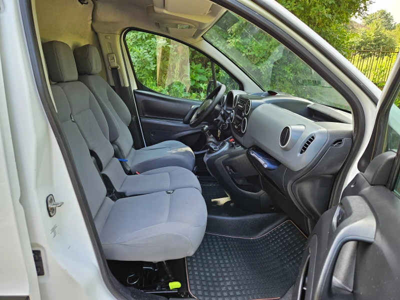 Peugeot Partner 1.6 HDI КЛИМАТИК, снимка 15 - Автомобили и джипове - 50560166