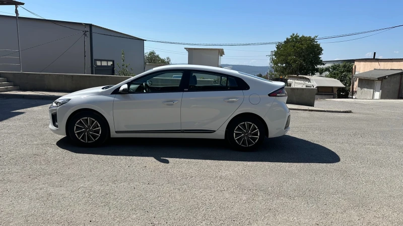 Hyundai Ioniq FACELIFT / В гаранция, снимка 8 - Автомобили и джипове - 52033210