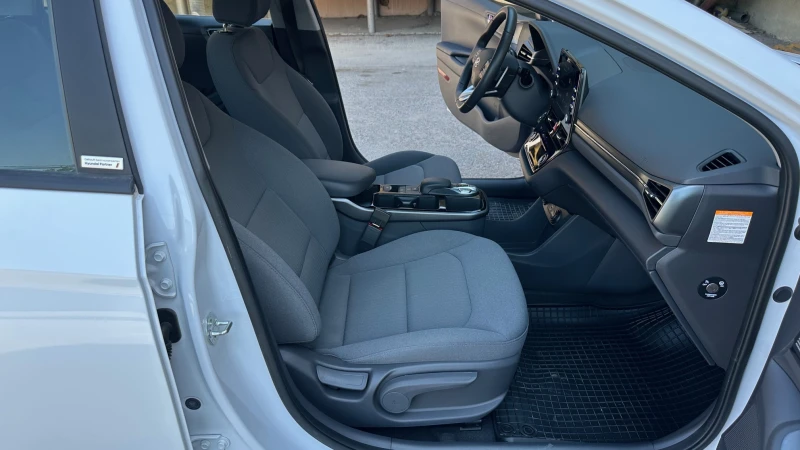 Hyundai Ioniq FACELIFT / В гаранция, снимка 15 - Автомобили и джипове - 52033210