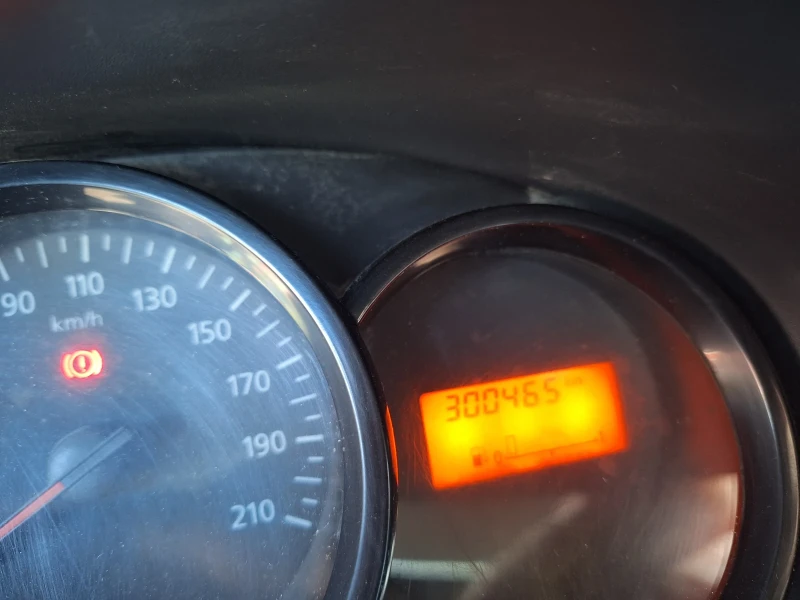 Dacia Sandero, снимка 5 - Автомобили и джипове - 52510620