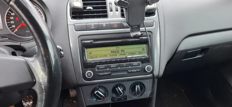 VW Polo 1.2, снимка 8 - Автомобили и джипове - 52552364