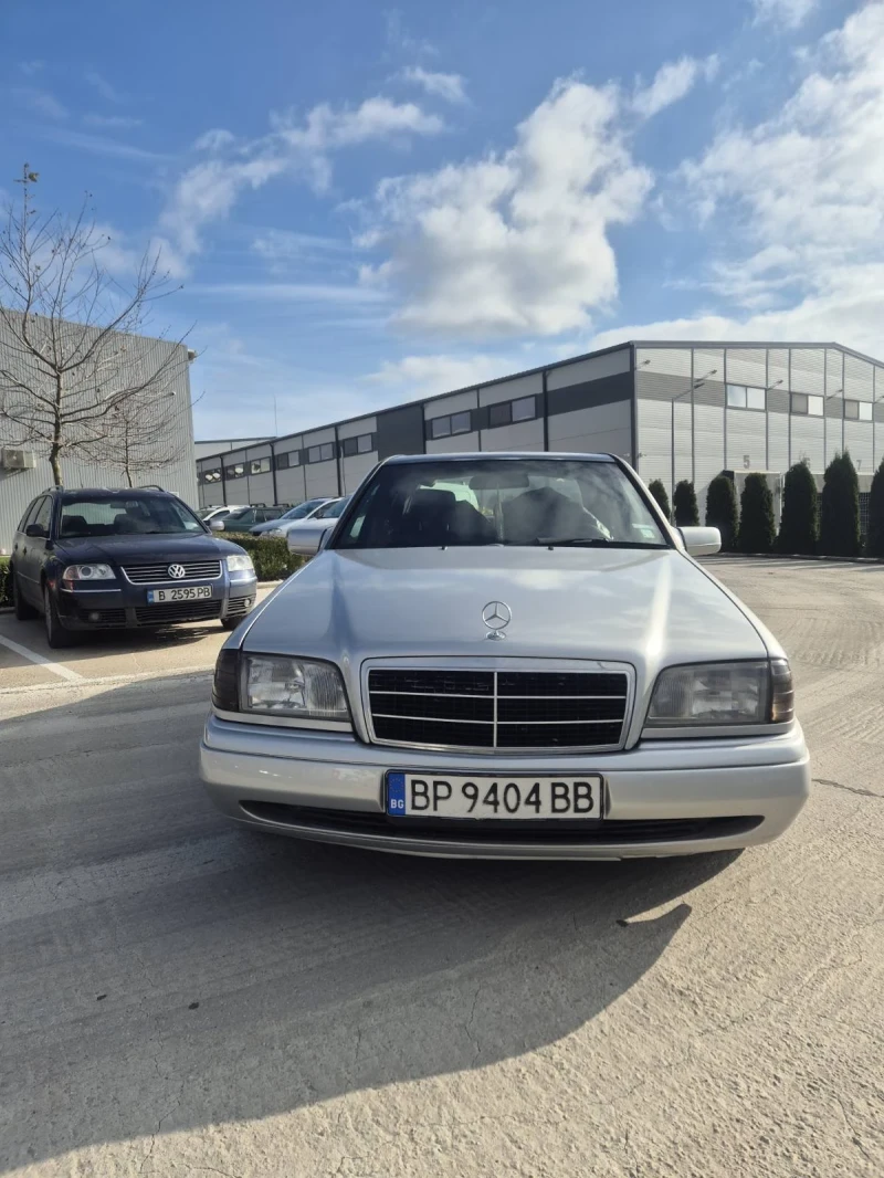Mercedes-Benz C 220, снимка 12 - Автомобили и джипове - 52699088