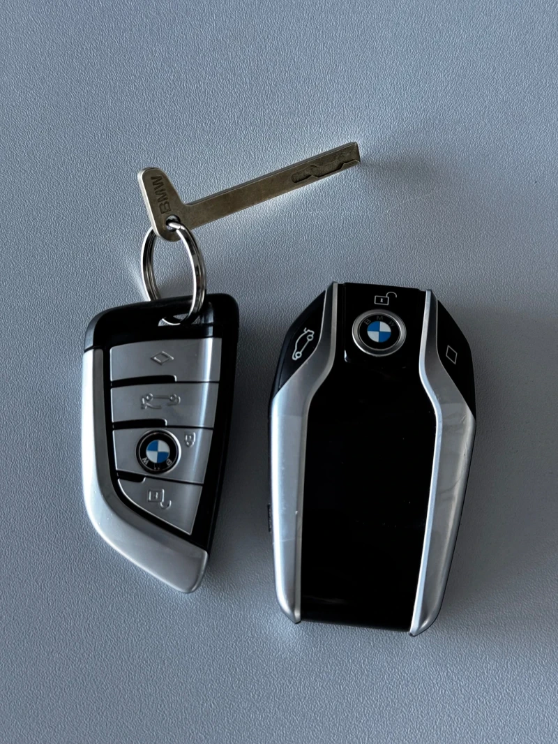 BMW 530 D Face LuxuryLine HUD 360 Distronic Pano САТЕН, снимка 15 - Автомобили и джипове - 52941071