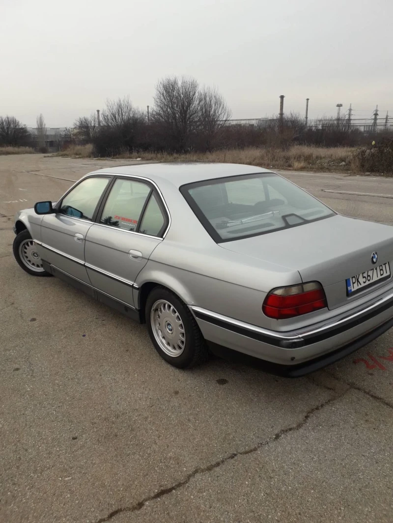 BMW 725, снимка 2 - Автомобили и джипове - 53117996