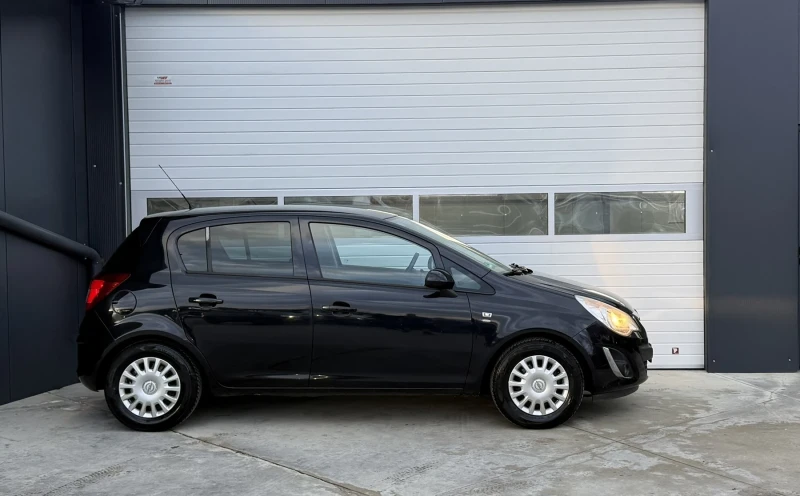 Opel Corsa, снимка 4 - Автомобили и джипове - 53470954