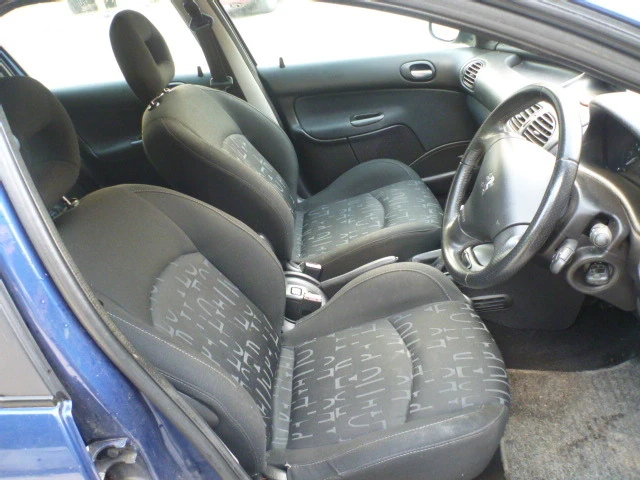 Peugeot 206 2.0 HDI, снимка 10 - Автомобили и джипове - 47613849