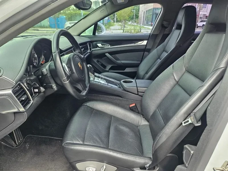 Porsche Panamera 3.6 AWD - САМО 30% АВАНС, снимка 10 - Автомобили и джипове - 56255542