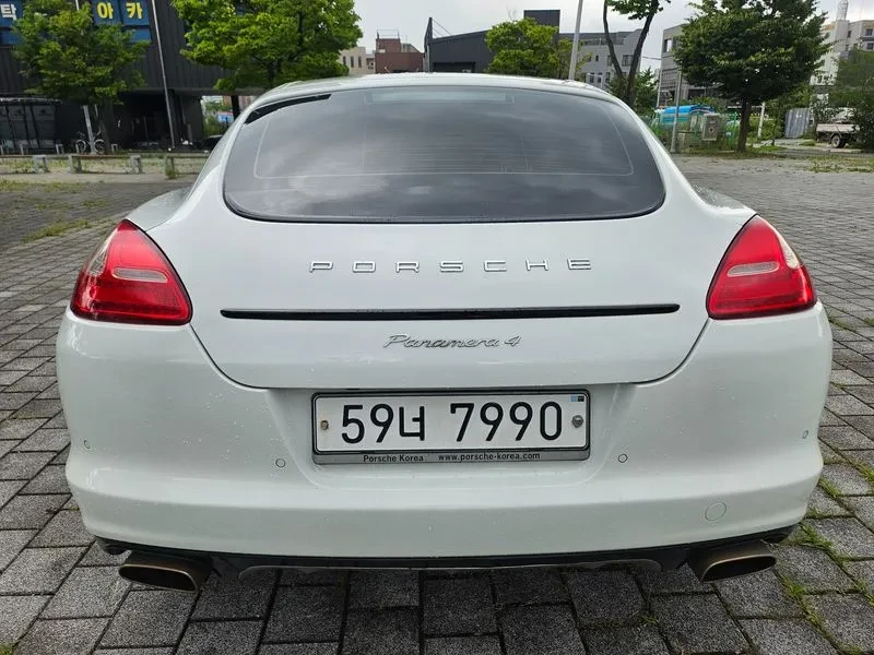 Porsche Panamera 3.6 AWD - САМО 30% АВАНС, снимка 7 - Автомобили и джипове - 56255542