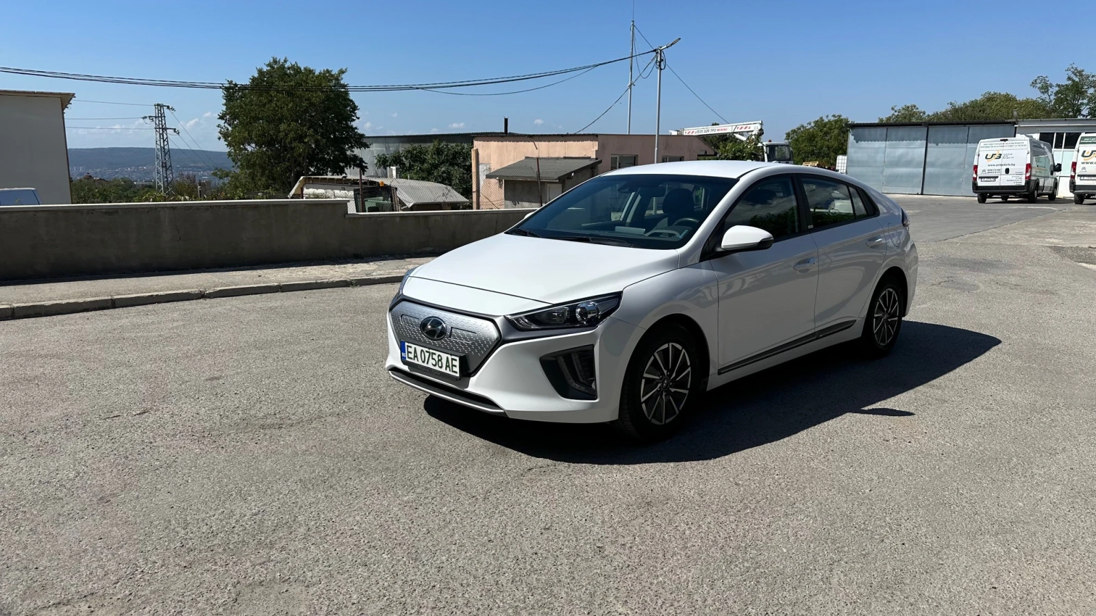 Hyundai Ioniq FACELIFT / В гаранция, снимка 1