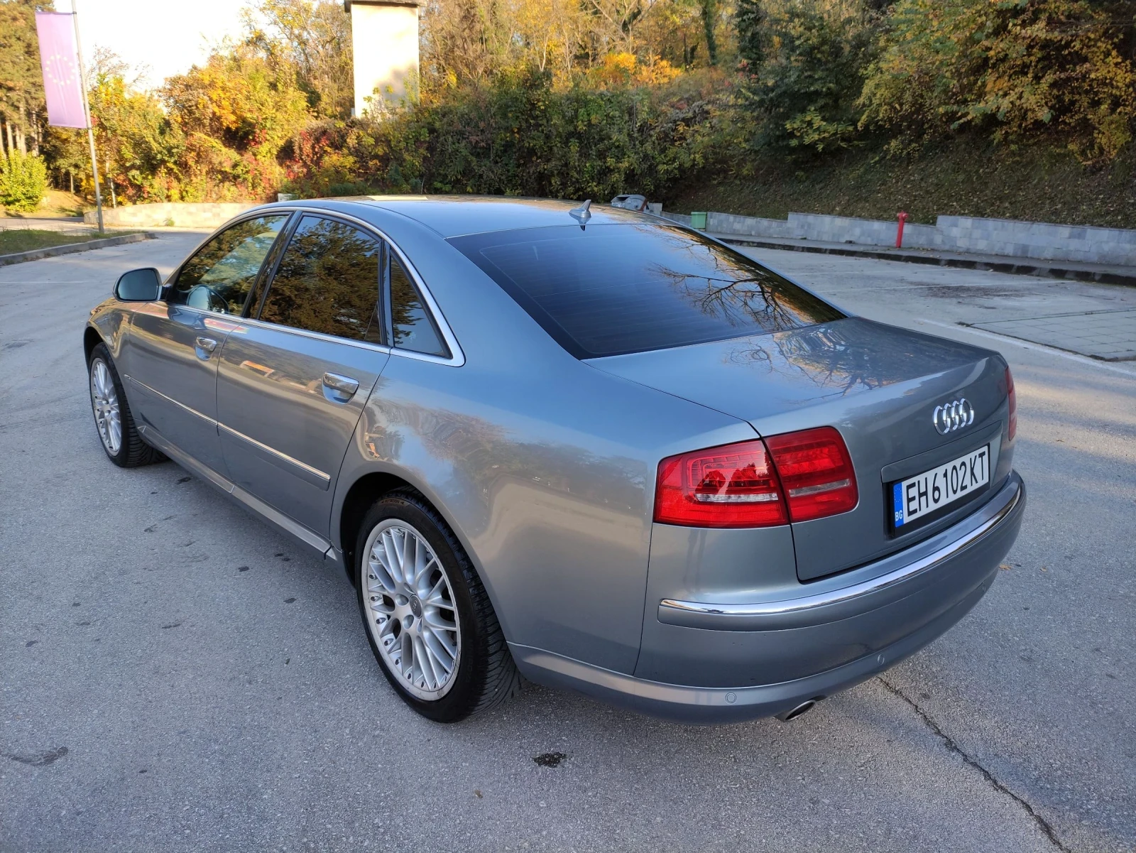 Audi A8 3000 - изображение 3