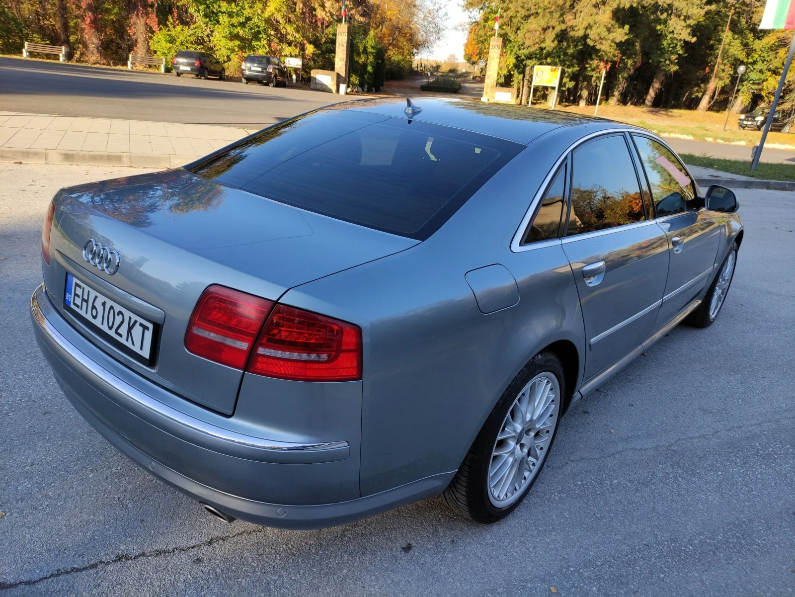 Audi A8 3000 - изображение 4