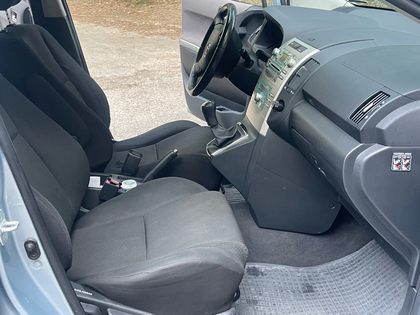 Toyota Corolla verso 2.2D4D-136к.с/6-Скорости/Facelift/КЛИМАТРОНИК/TOP - изображение 8