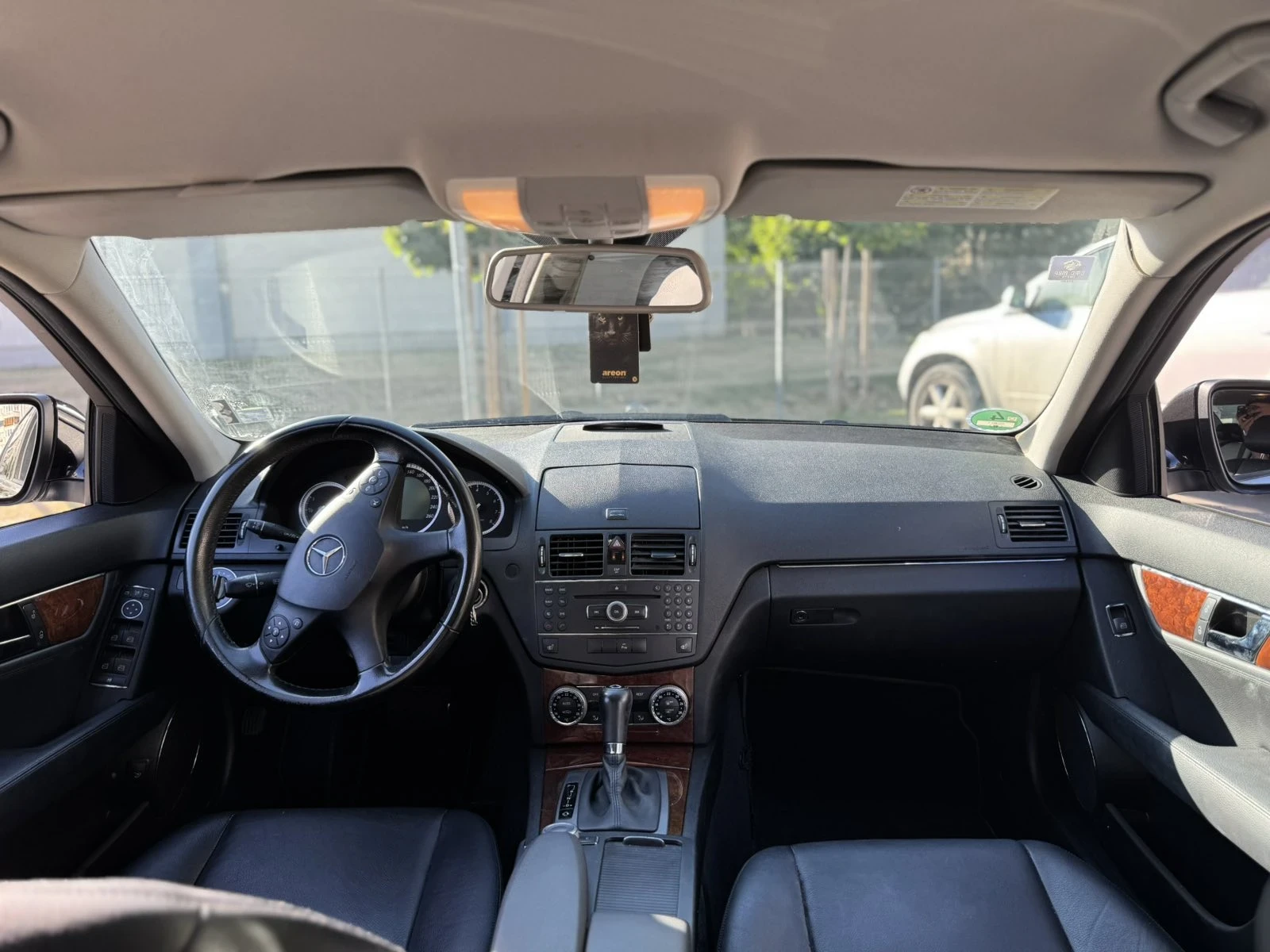Mercedes-Benz C 350  - изображение 6