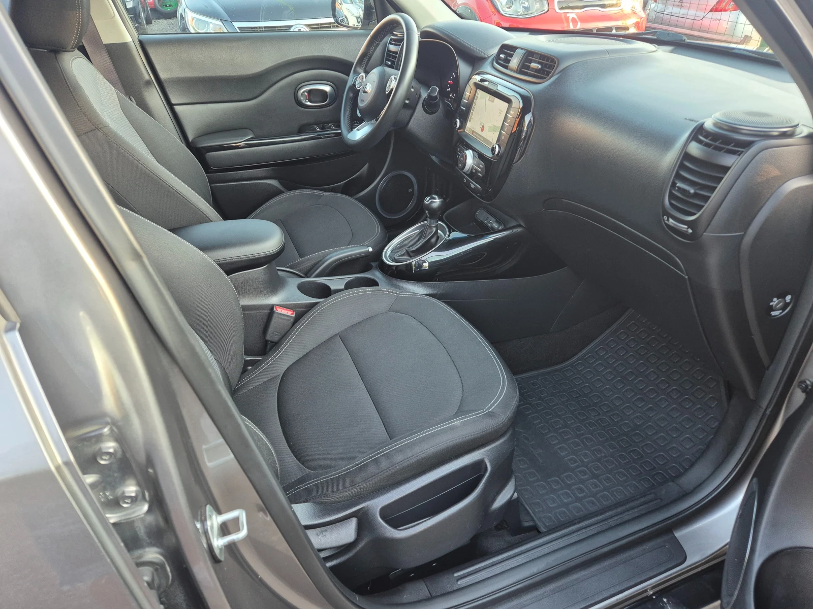 Kia Soul 1.6CRDI/ | Mobile.bg   11