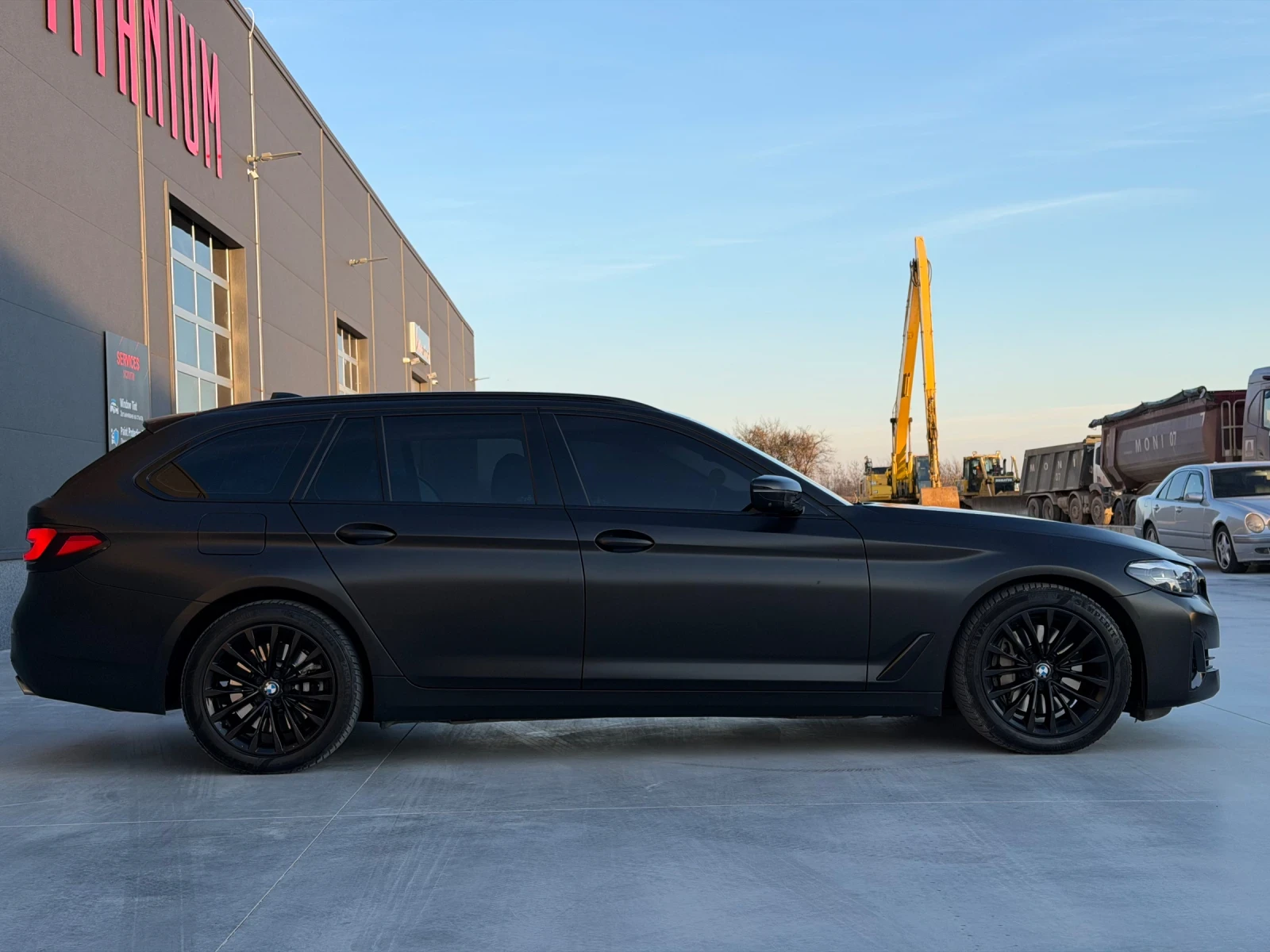 BMW 530 D Face LuxuryLine HUD 360 Distronic Pano САТЕН - изображение 4