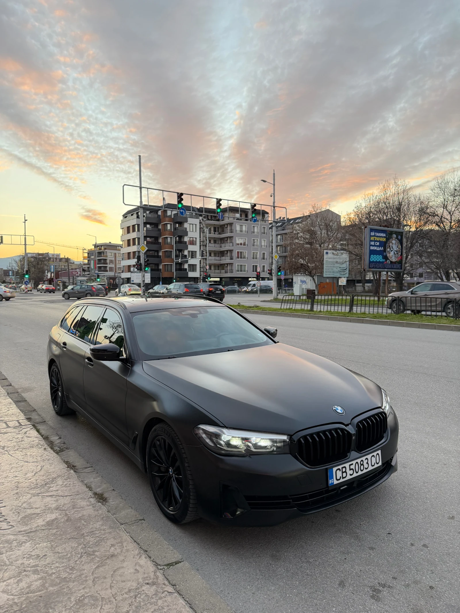 BMW 530 D Face LuxuryLine HUD 360 Distronic Pano САТЕН - изображение 8