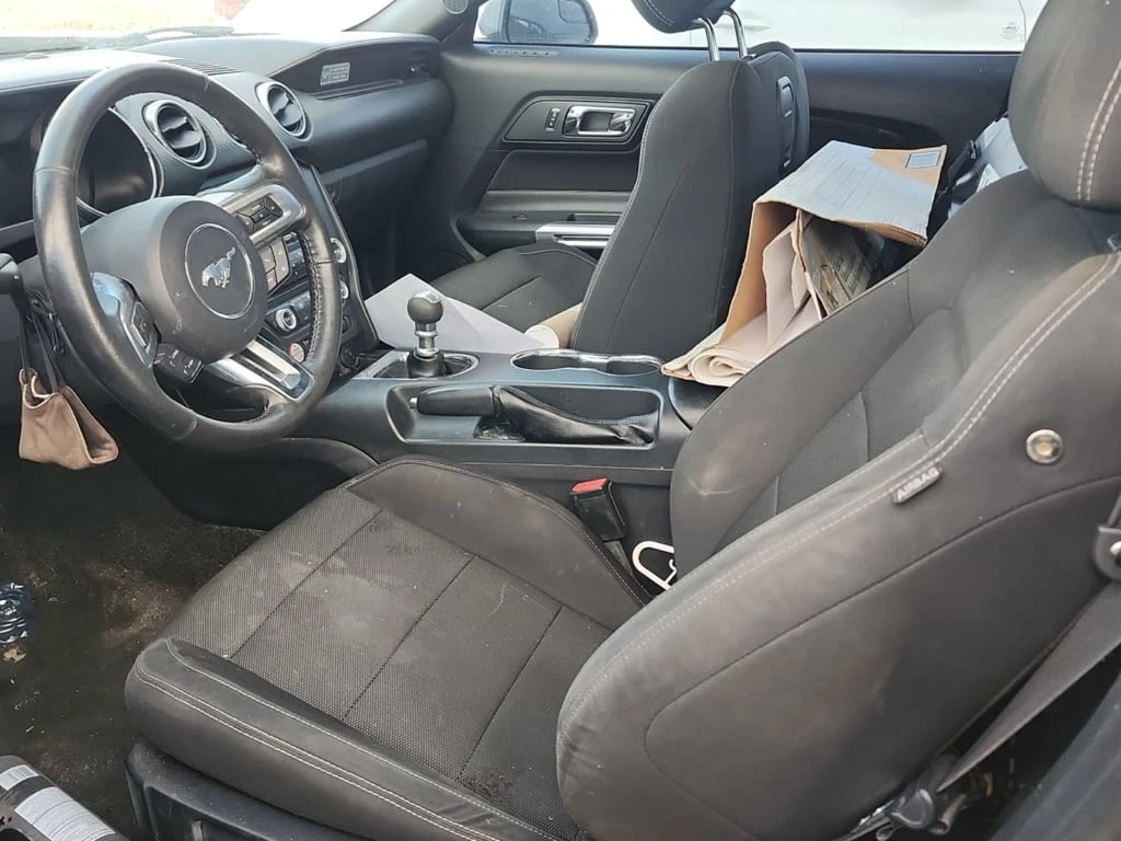 Ford Mustang * V6 * CARFAX * ��� ������������ ������ | Mobile.bg � ����������� 2