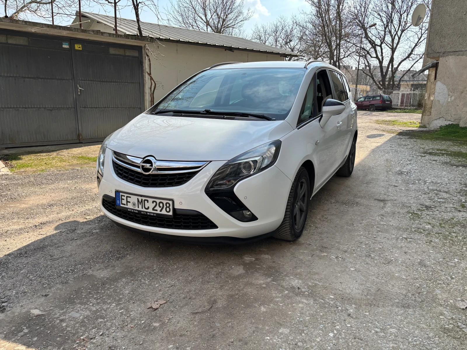 Opel Zafira Tourer Ti 140к.с. Евро5, снимка 2 - Автомобили и джипове - 53736373