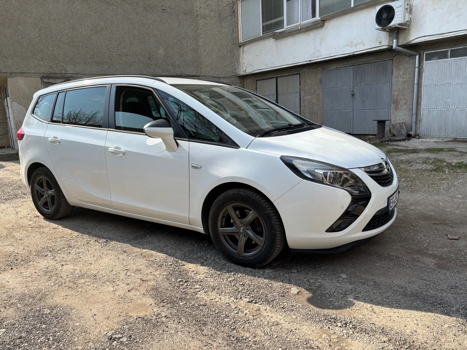 Opel Zafira Tourer Ti 140к.с. Евро5, снимка 8 - Автомобили и джипове - 53736373