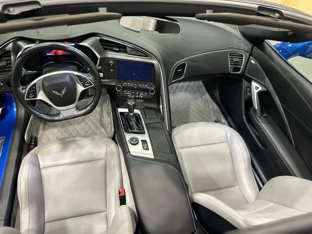 Chevrolet Corvette * Coupe Base Low Kms| Apple CarPlay| Leather| Dual, снимка 13 - Автомобили и джипове - 53750550