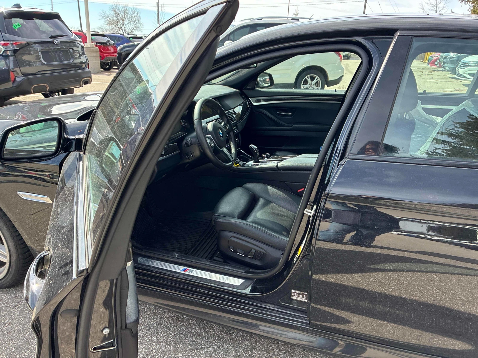 BMW 535 M* SPORT* XDRIVE* 360КАМЕРА* КЕЙЛЕС* , снимка 8 - Автомобили и джипове - 53777868