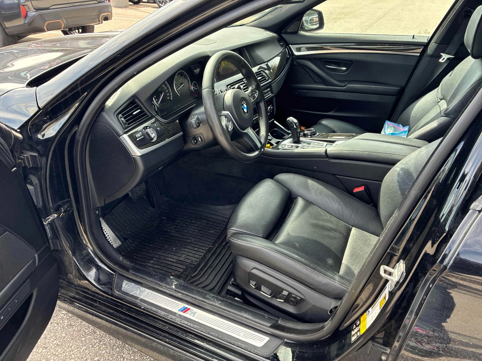 BMW 535 M* SPORT* XDRIVE* 360КАМЕРА* КЕЙЛЕС* , снимка 10 - Автомобили и джипове - 53777868