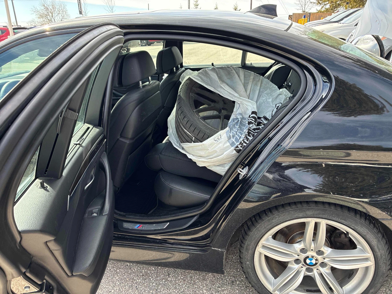 BMW 535 M* SPORT* XDRIVE* 360КАМЕРА* КЕЙЛЕС* , снимка 9 - Автомобили и джипове - 53777868