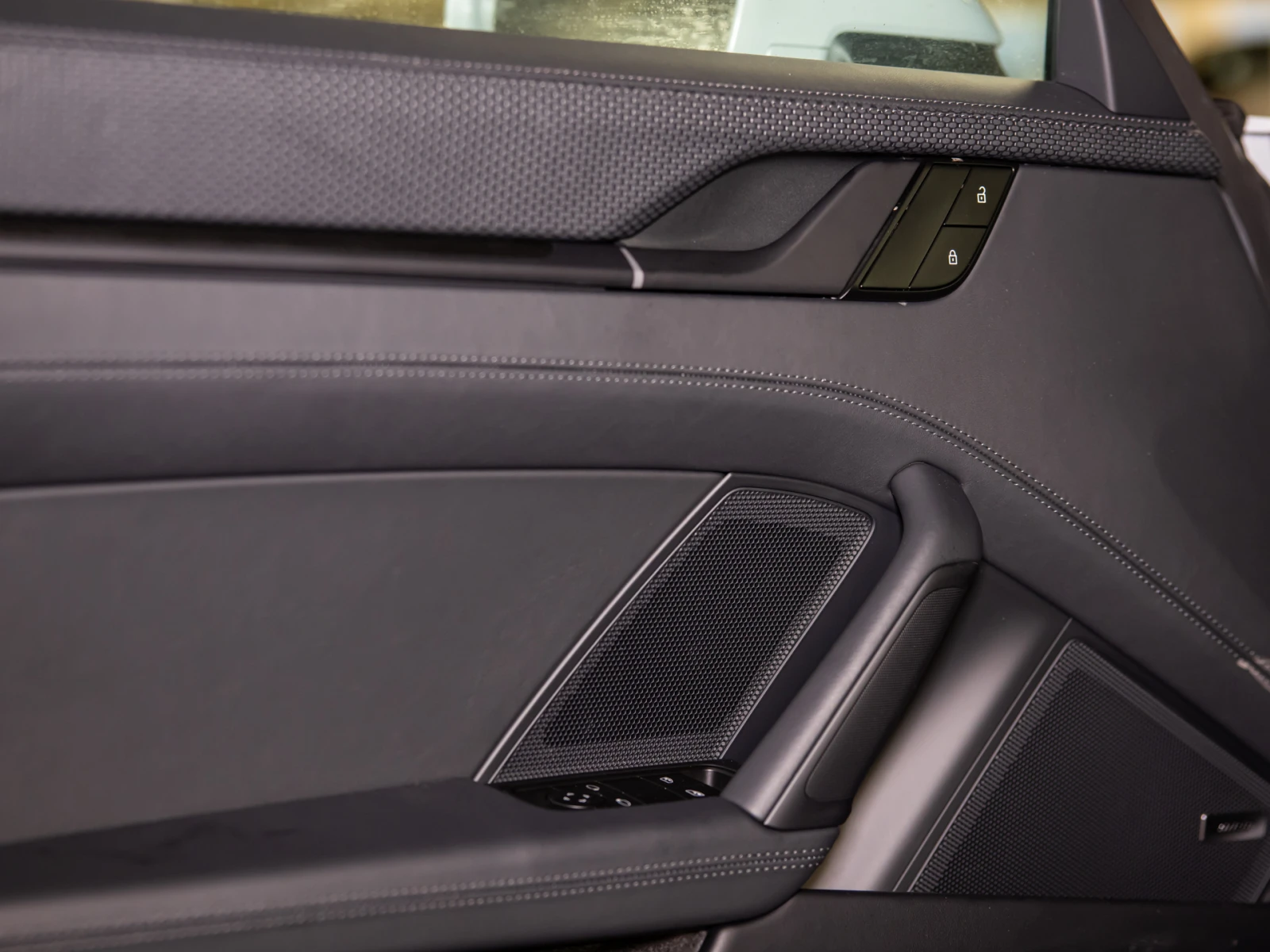 Porsche 911 GT3 Touring* Lift* Carbon* Chrono* 4Seats* BOSE, снимка 12 - Автомобили и джипове - 54199895