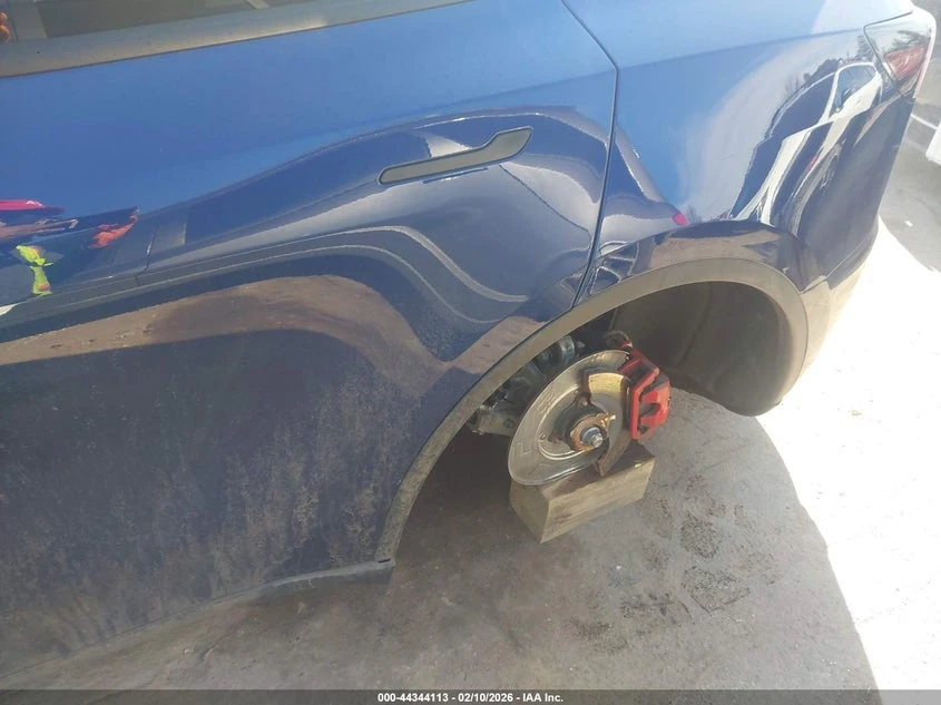 Tesla Model Y Performance Dual Motor All-Wheel Drive, снимка 6 - Автомобили и джипове - 54435740