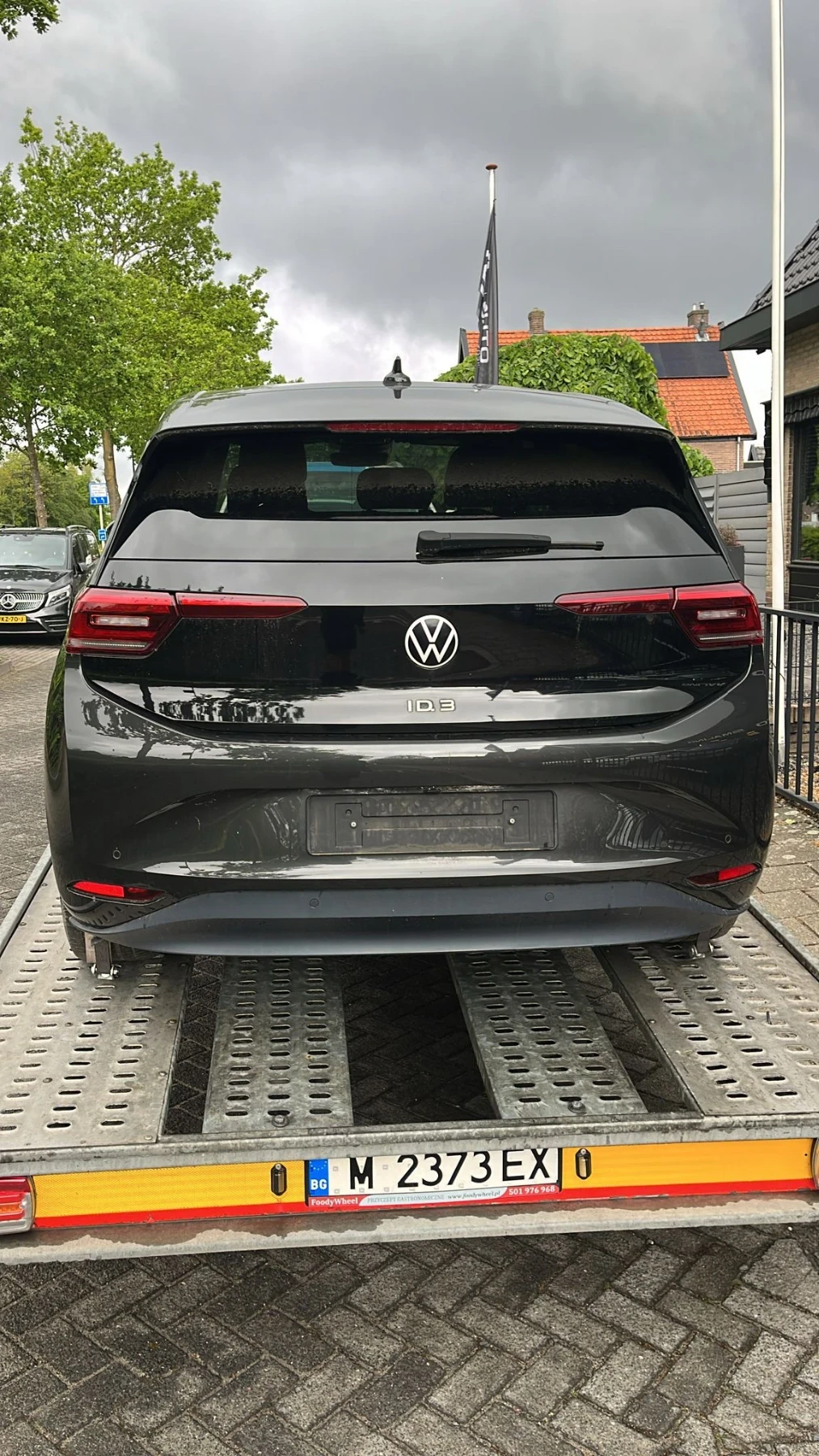VW ID.3 1ST* Plus* 90%SoH* Камера* Алкантра* Matrix, снимка 4 - Автомобили и джипове - 54575324