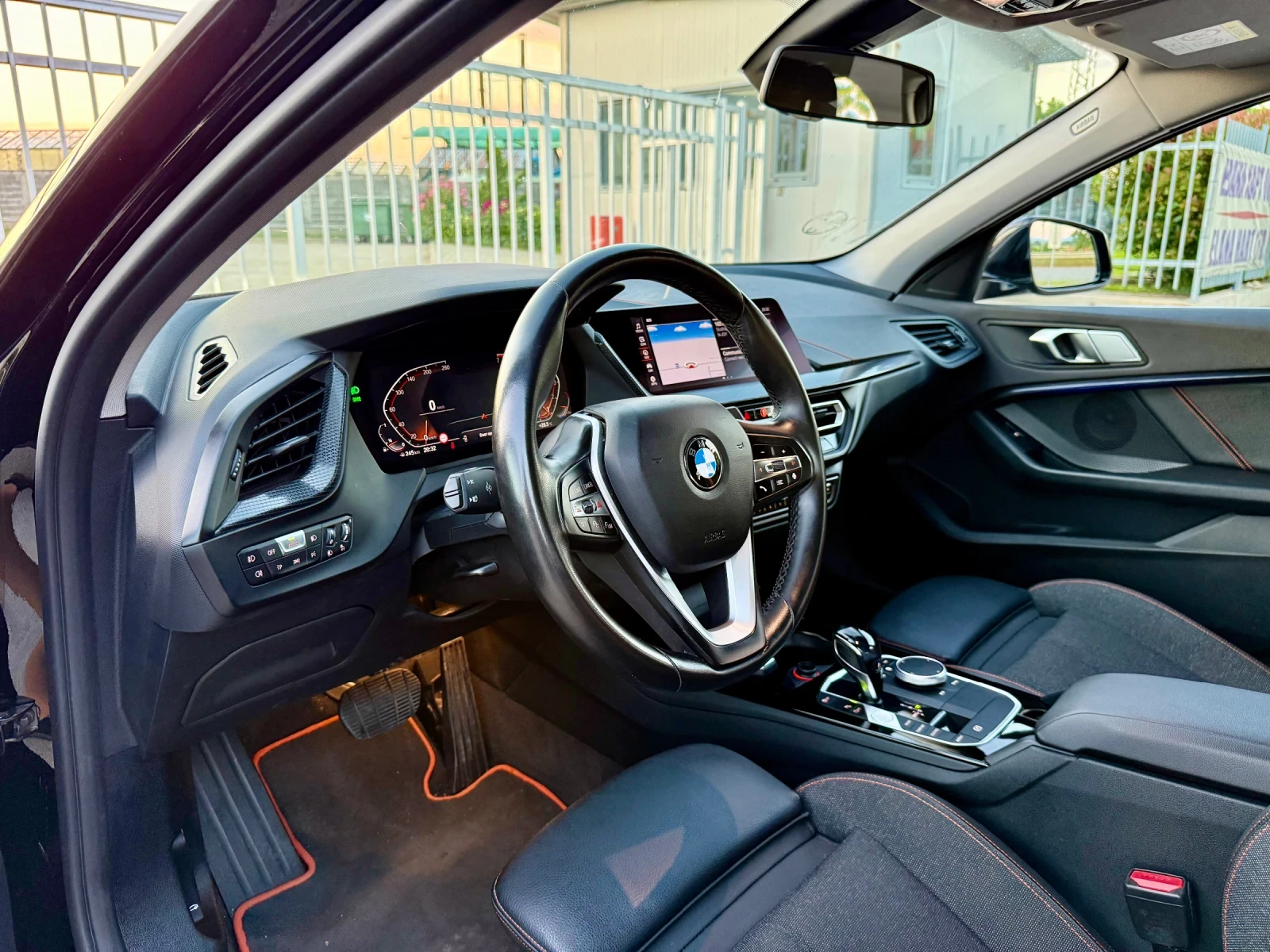 BMW 118 Keyless/ ОТЛИЧНО, снимка 10 - Автомобили и джипове - 54692842