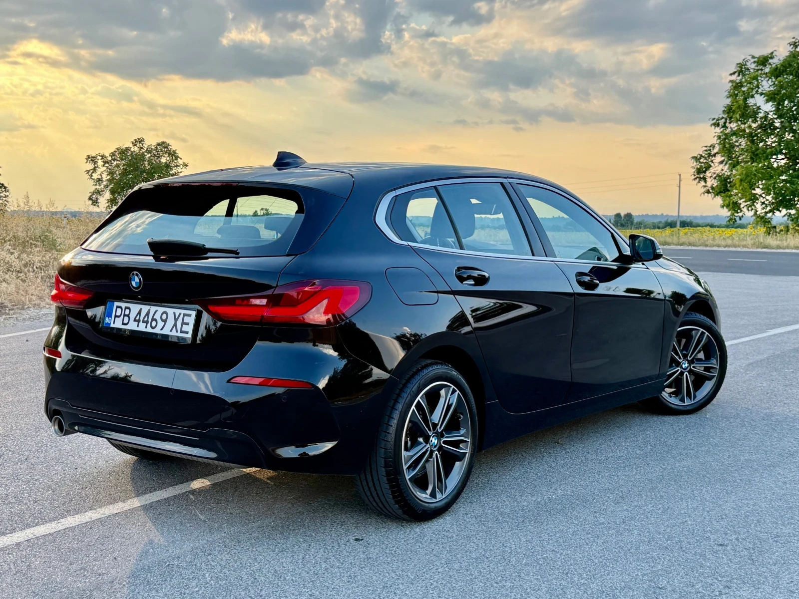 BMW 118 Keyless/ Digital / БАРТЕР / ПЕРФЕКТНА, снимка 6 - Автомобили и джипове - 55142674
