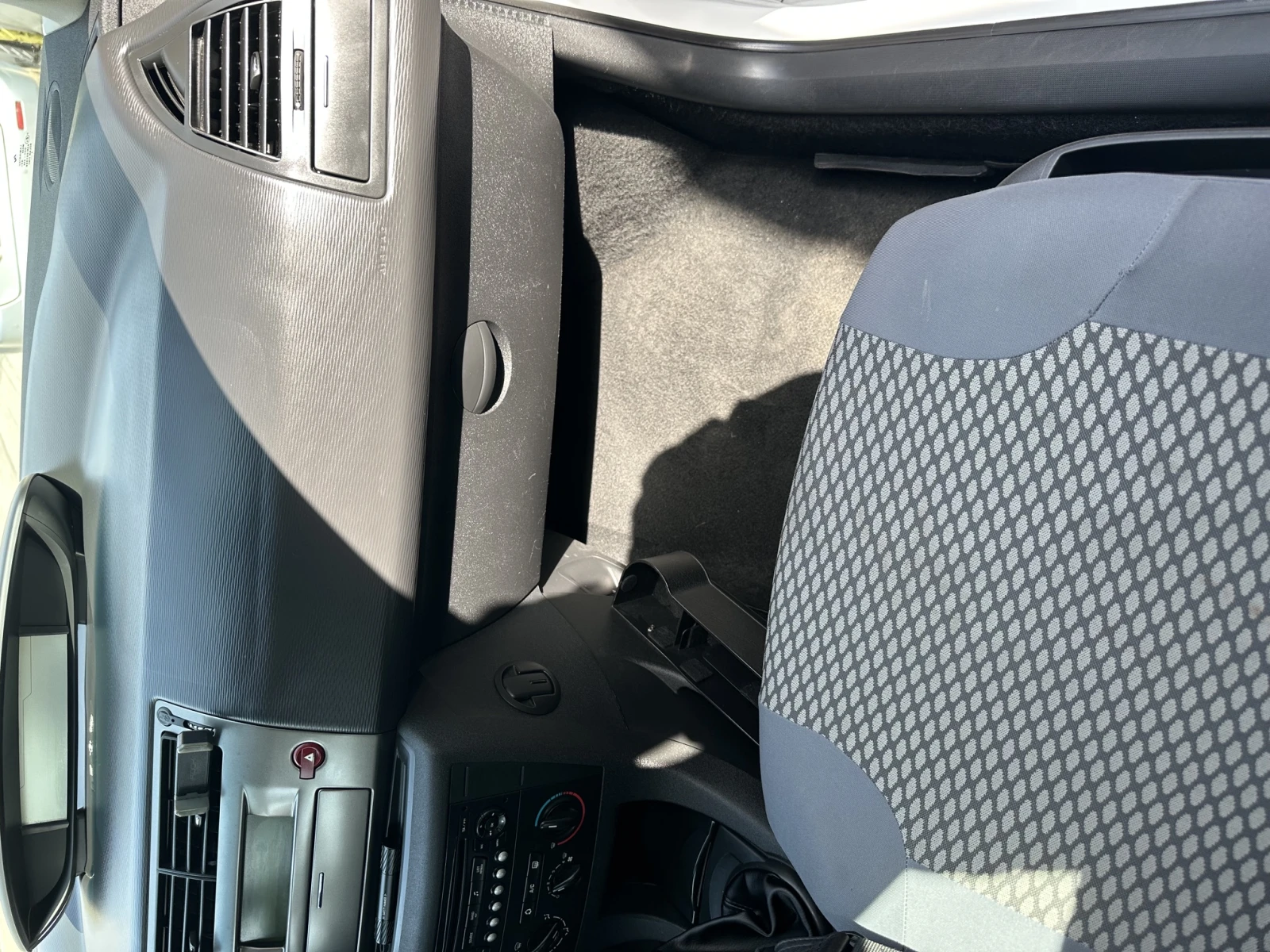 Citroen C4 Оригинални: ал.джанти 4бр, подлакътник, багажник , снимка 5 - Автомобили и джипове - 54908600