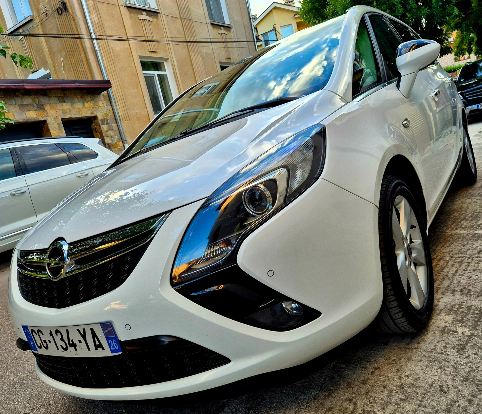 Opel Zafira 2.0d-COSMO-LUX-NAVI-6speed