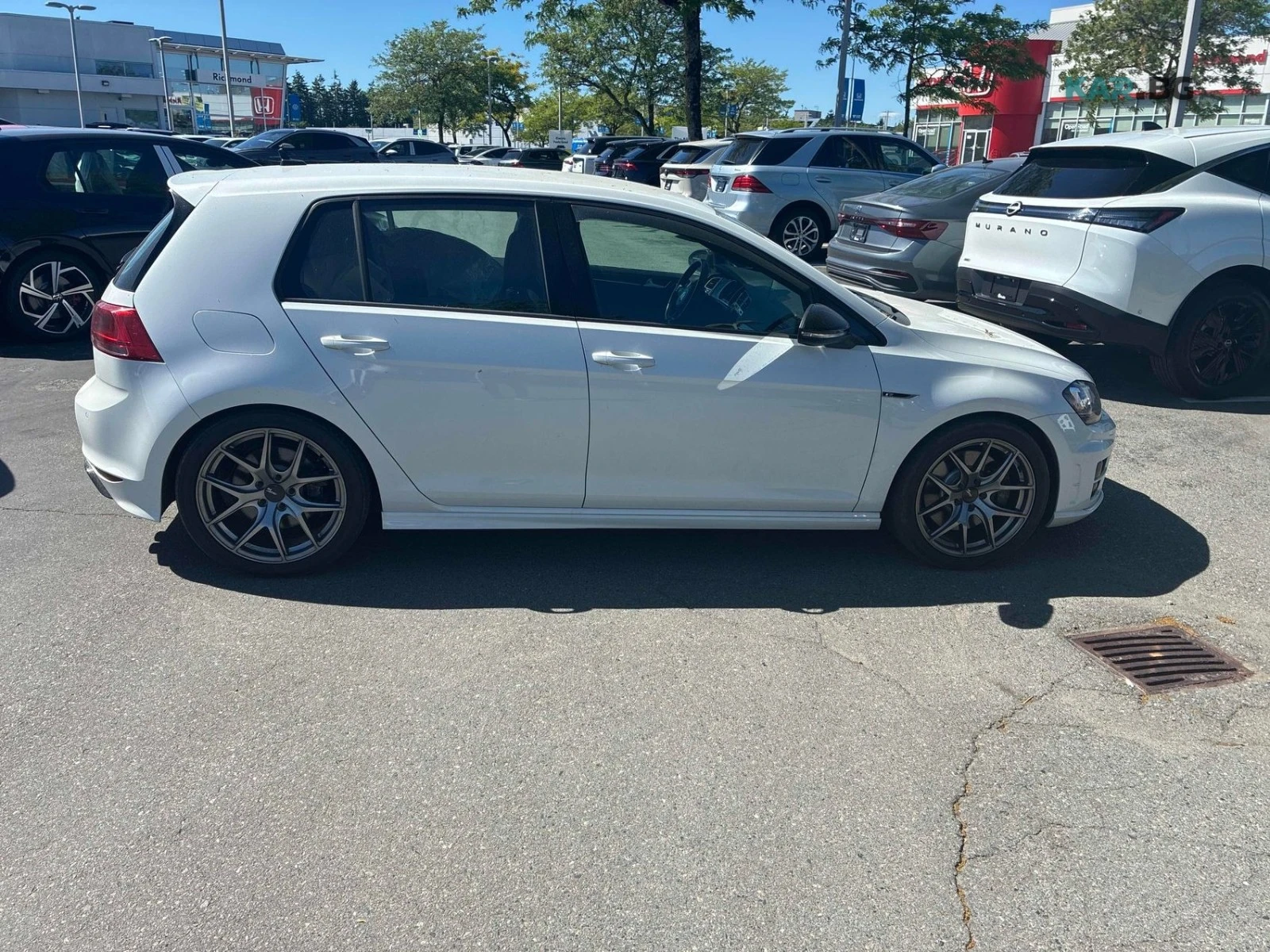 VW Golf 7 R Автокредит Цена до България, снимка 2 - Автомобили и джипове - 54997813