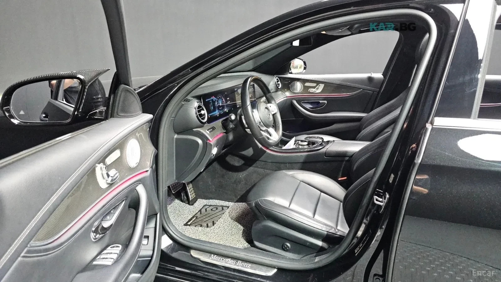Mercedes-Benz E 350 AMG ПАКЕТ/DISTRONIC/360 КАМ/ПАМЕТ/ХЕДЪП/, снимка 12 - Автомобили и джипове - 55061693