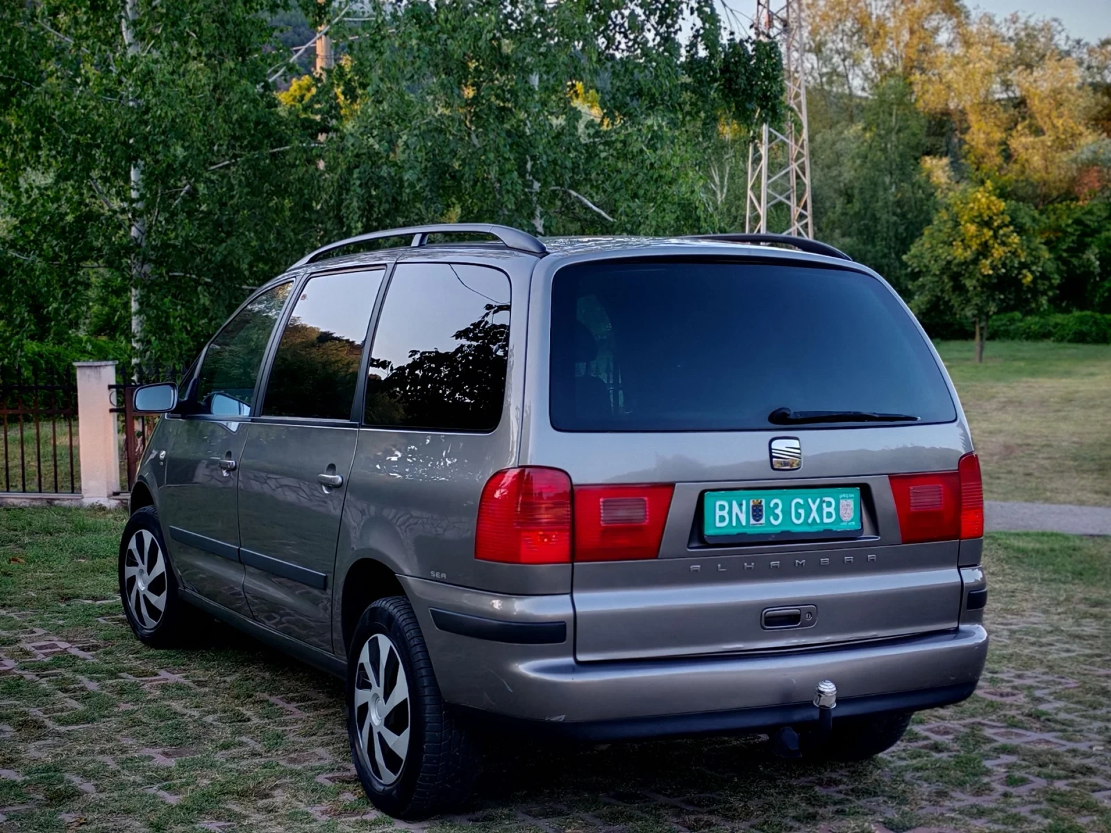 Seat Alhambra 1.9TDI(116)* FACELIFT* КЕМПЕР* НОВ ВНОС* , снимка 5 - Автомобили и джипове - 55157556