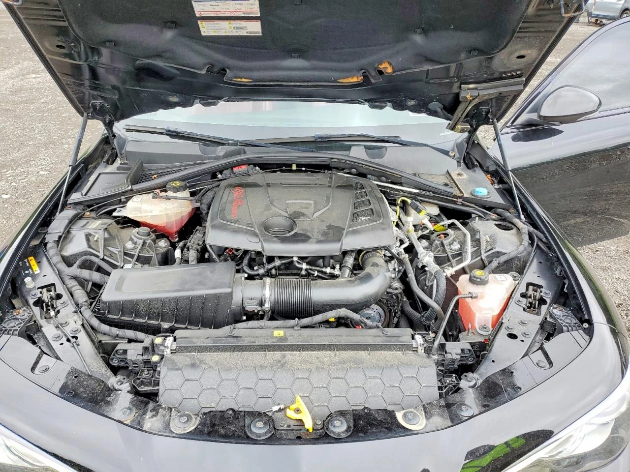 Alfa Romeo Giulia 2.0l Ti, снимка 11 - Автомобили и джипове - 55586797