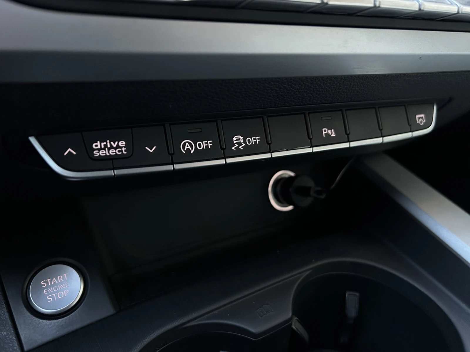 Audi A4 2.0 TDI 150, снимка 10 - Автомобили и джипове - 55795357
