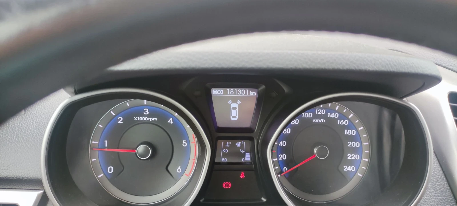 Hyundai I30 1.6дизел 110 к.с фейслифт , снимка 8 - Автомобили и джипове - 55849109