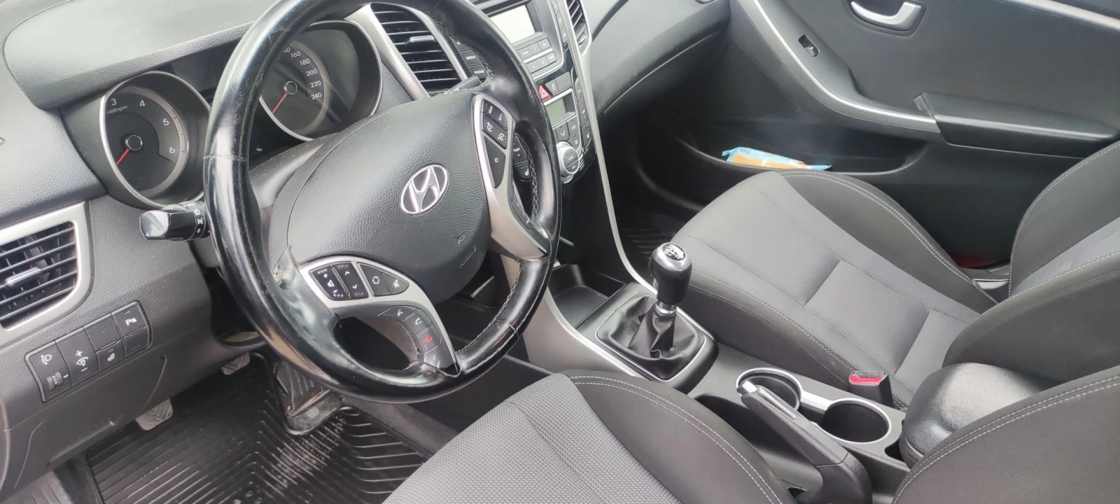 Hyundai I30 1.6дизел 110 к.с фейслифт , снимка 14 - Автомобили и джипове - 55849109