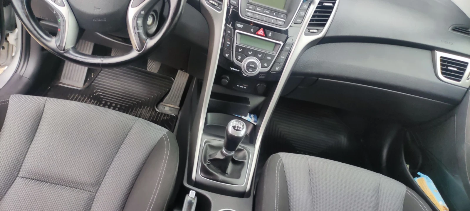 Hyundai I30 1.6дизел 110 к.с фейслифт , снимка 13 - Автомобили и джипове - 55849109