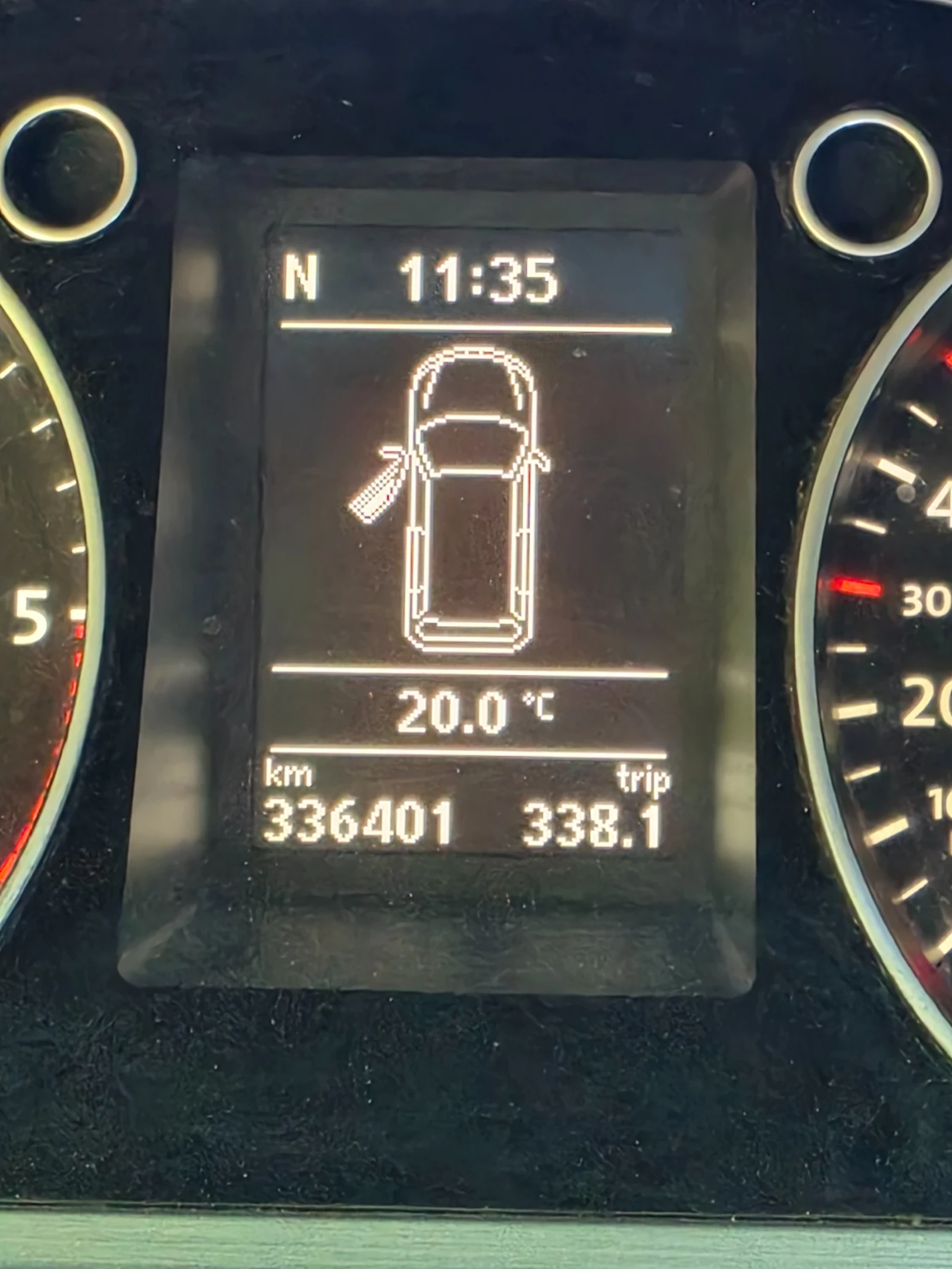 VW Passat 2.0 Tdi B7, снимка 13 - Автомобили и джипове - 55966931