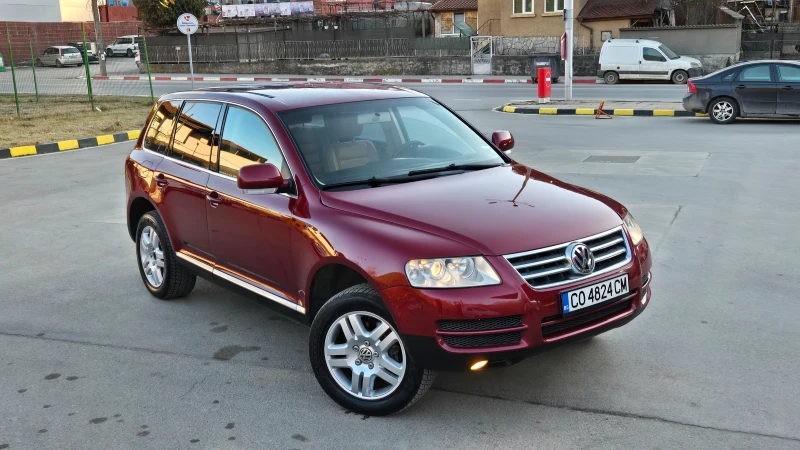 VW Touareg Много запазен!, снимка 8 - Автомобили и джипове - 49536385