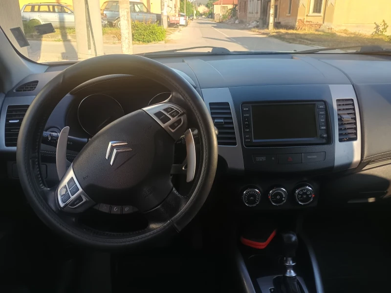 Citroen C-Crosser, снимка 8 - Автомобили и джипове - 52461738