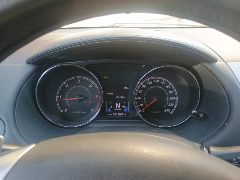 Citroen C-Crosser, снимка 10 - Автомобили и джипове - 52461738