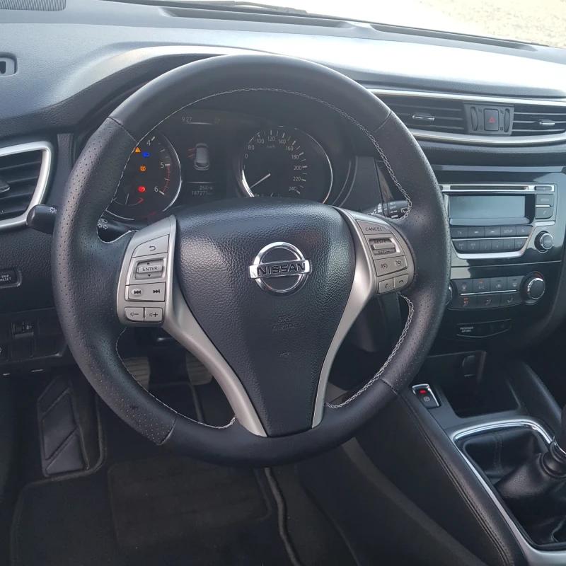 Nissan Qashqai 1.5 DCI, снимка 9 - Автомобили и джипове - 52587928