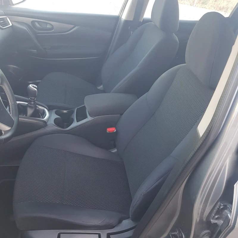 Nissan Qashqai 1.5 DCI, снимка 5 - Автомобили и джипове - 52587928