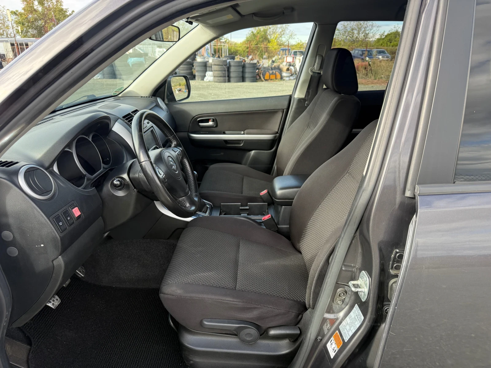 Suzuki Grand vitara 2.4 - изображение 10